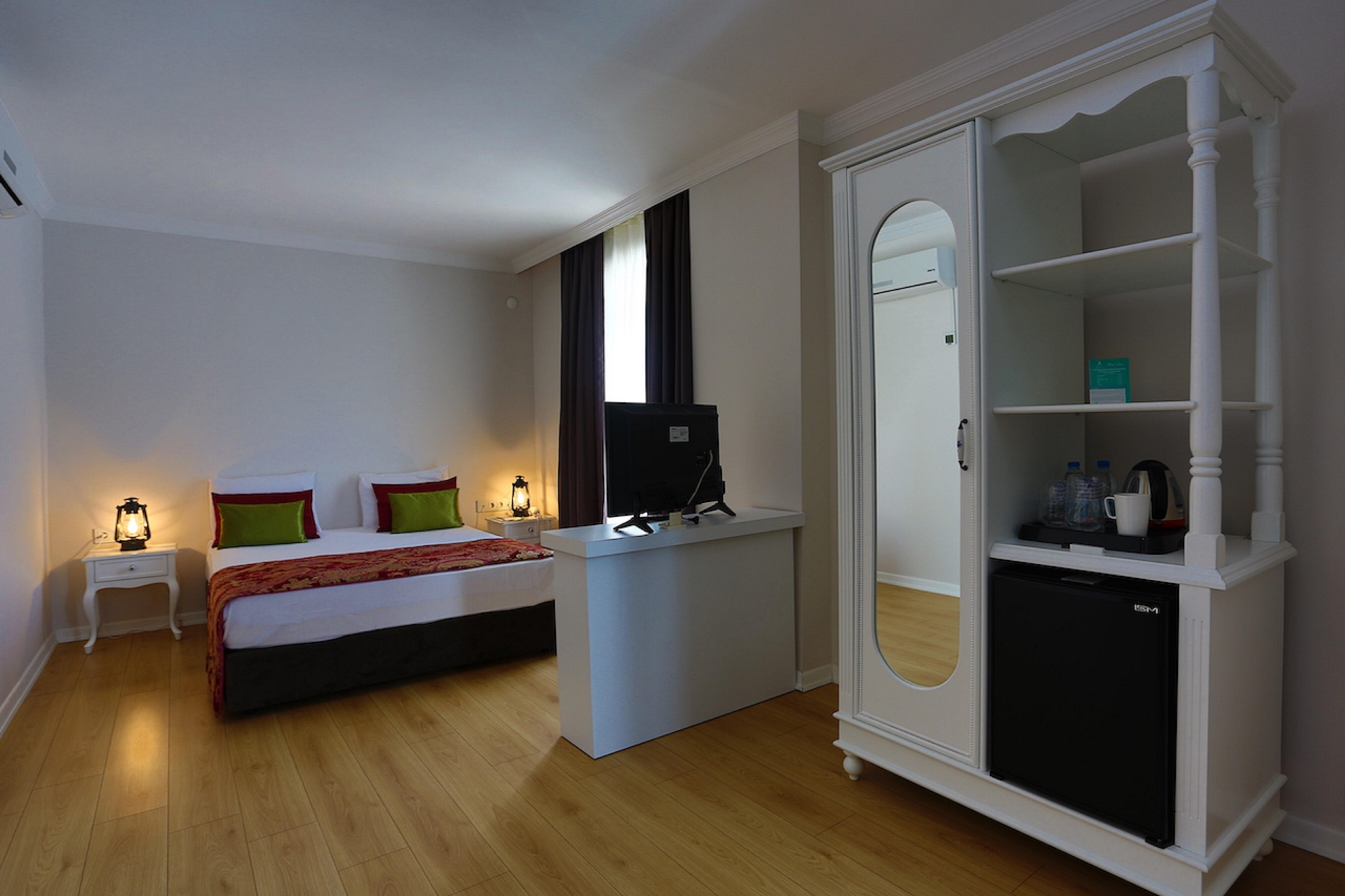 Azuu Boutique Hotel Анталія Екстер'єр фото