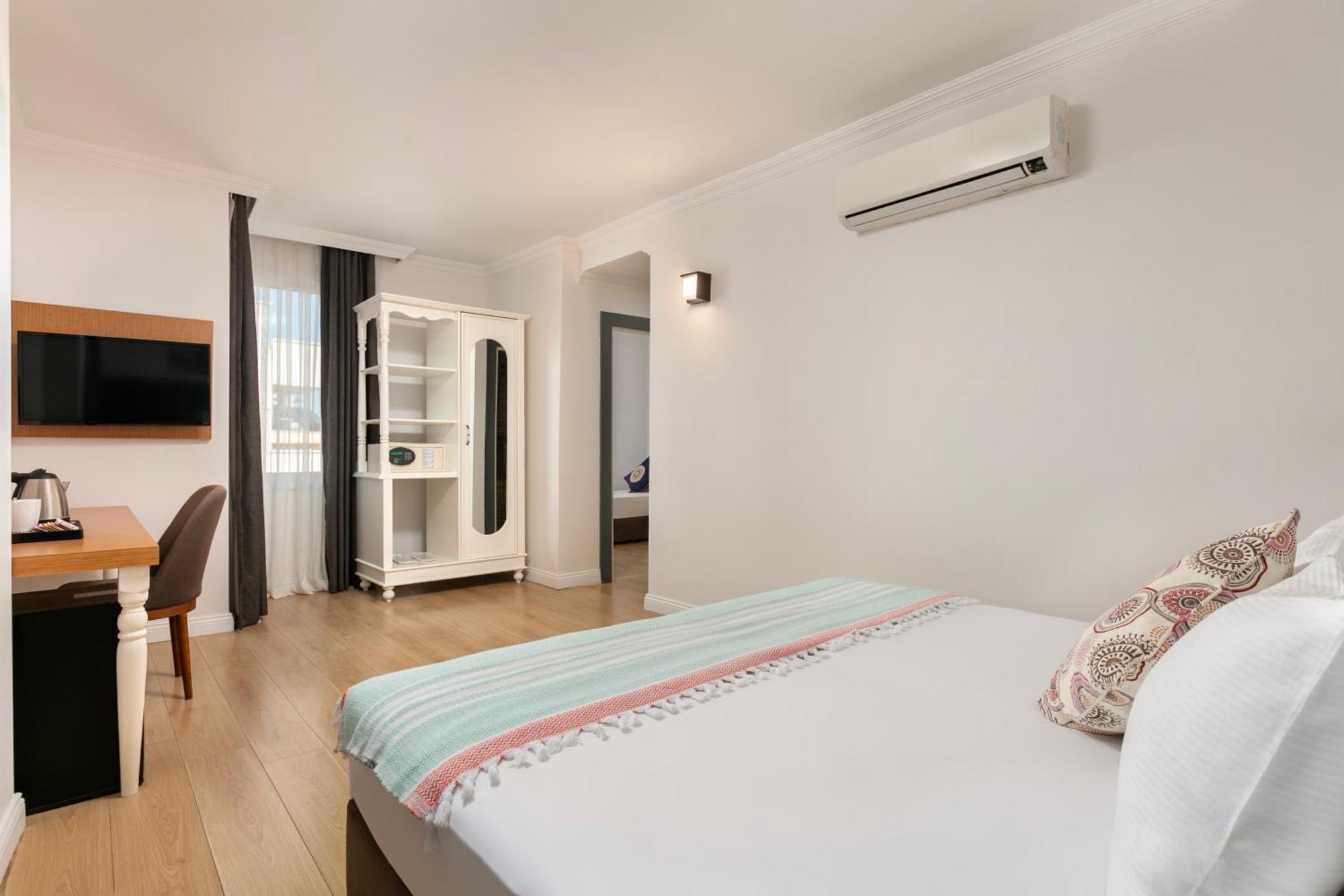 Azuu Boutique Hotel Анталія Екстер'єр фото